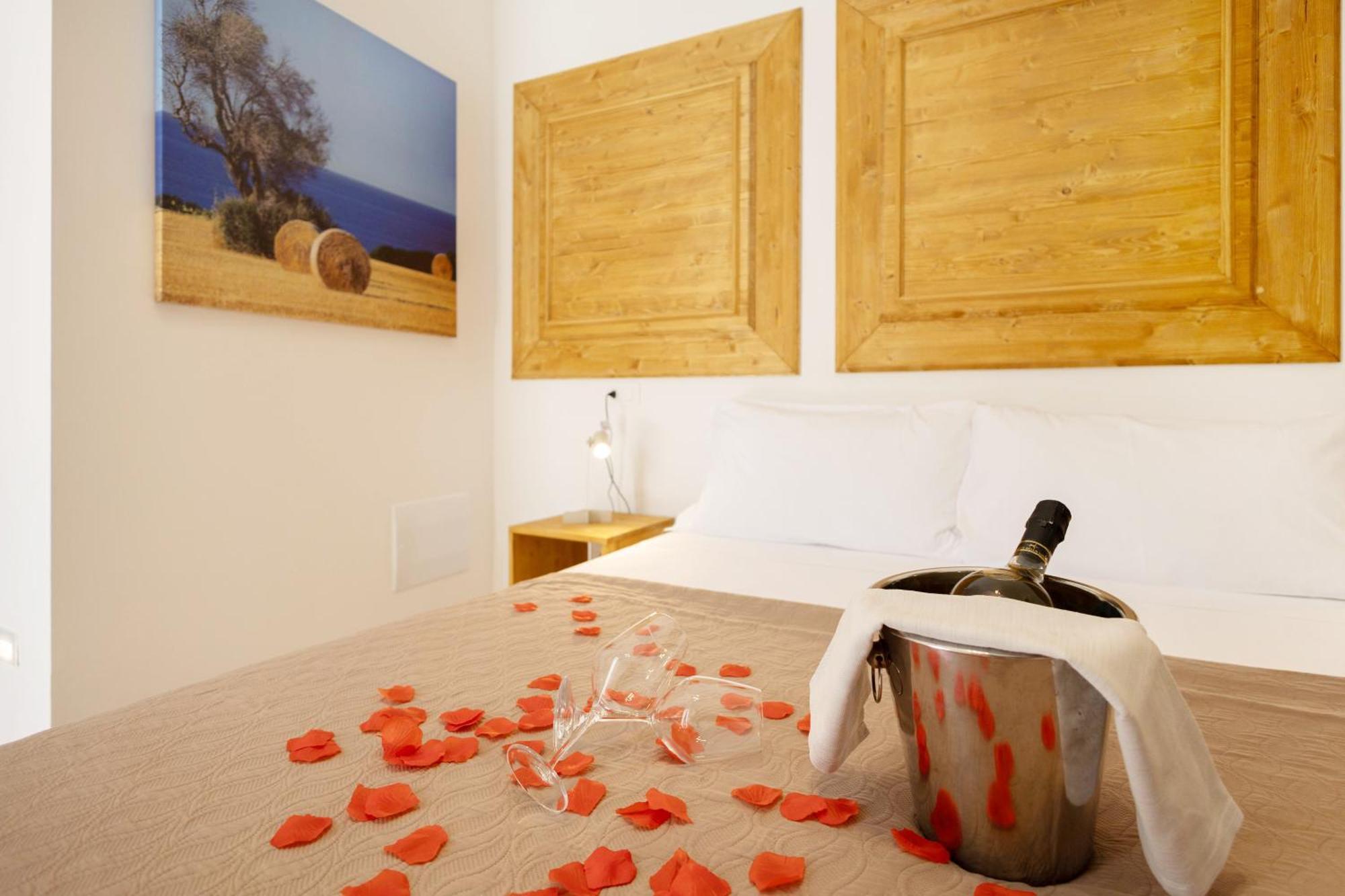 Bed and Breakfast Palazzo Kapece Монополі Екстер'єр фото