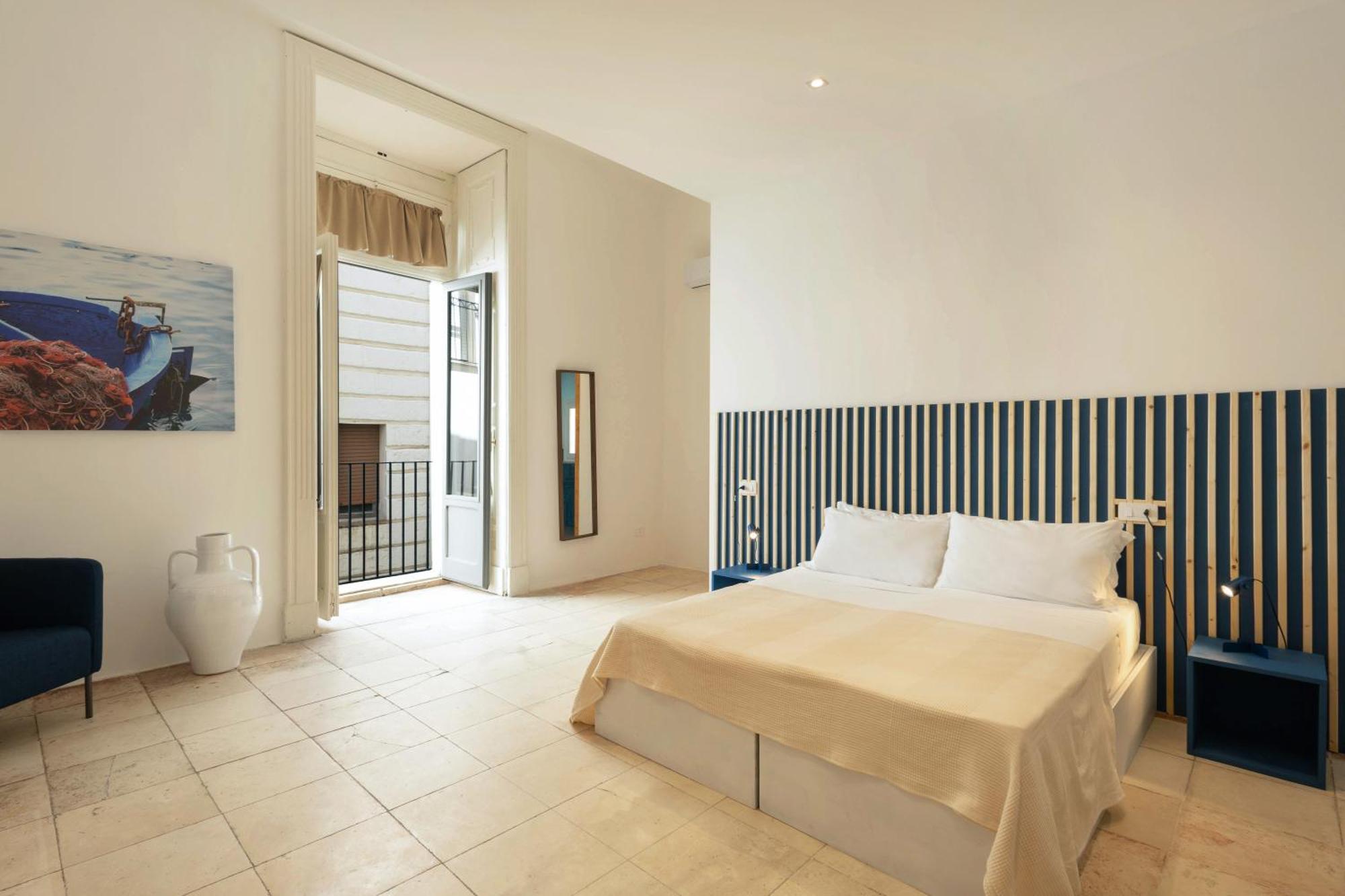 Bed and Breakfast Palazzo Kapece Монополі Екстер'єр фото